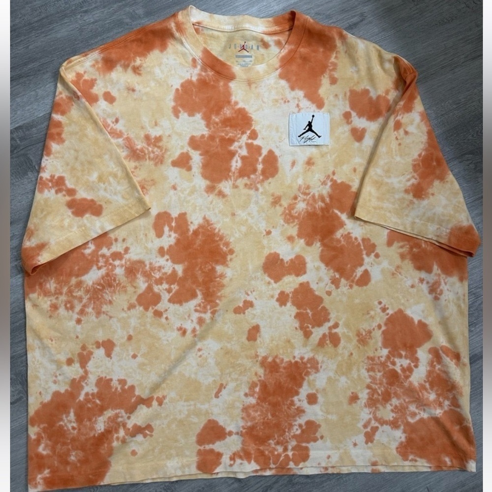 Jordan Men's Orange and Cream Tie-Dye Tee
